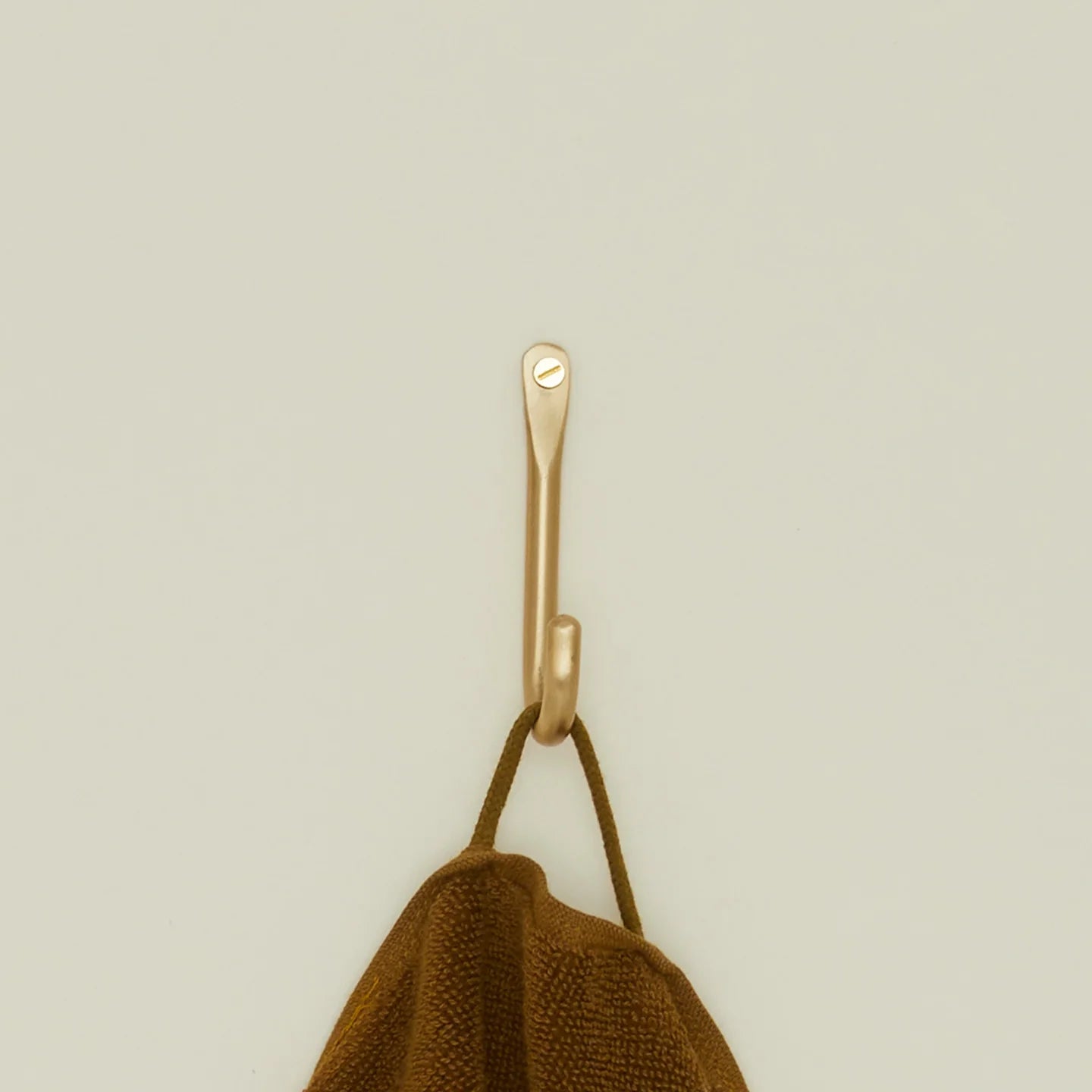 Brass Wall Hook – Polished Brass, Minimalist Design for Entryway & Bathroom Storage